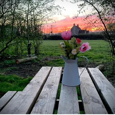 Holiday home Beautiful 1-Bed Modern Shepherds Hut Near Bath *